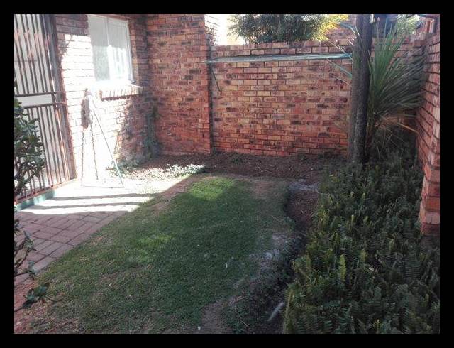 1 BEDROOM TOWNHOUSE FOR SALE IN BIRCHLEIGH